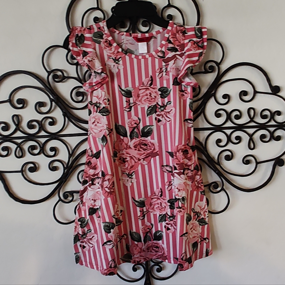 Pretty 1st Kiss Girls Pink and White Striped Floral Dress Sz. M